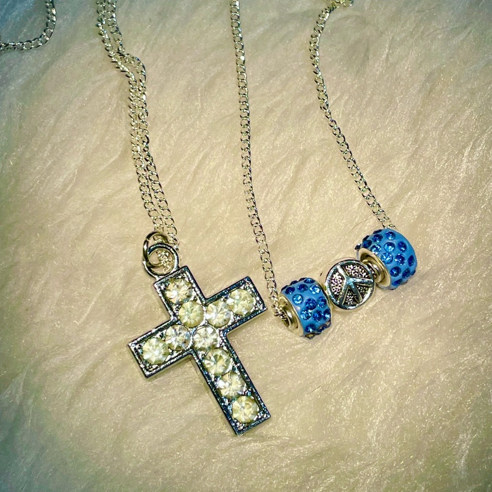 Cross ✝️ & Peace ☮️ Necklace Duo